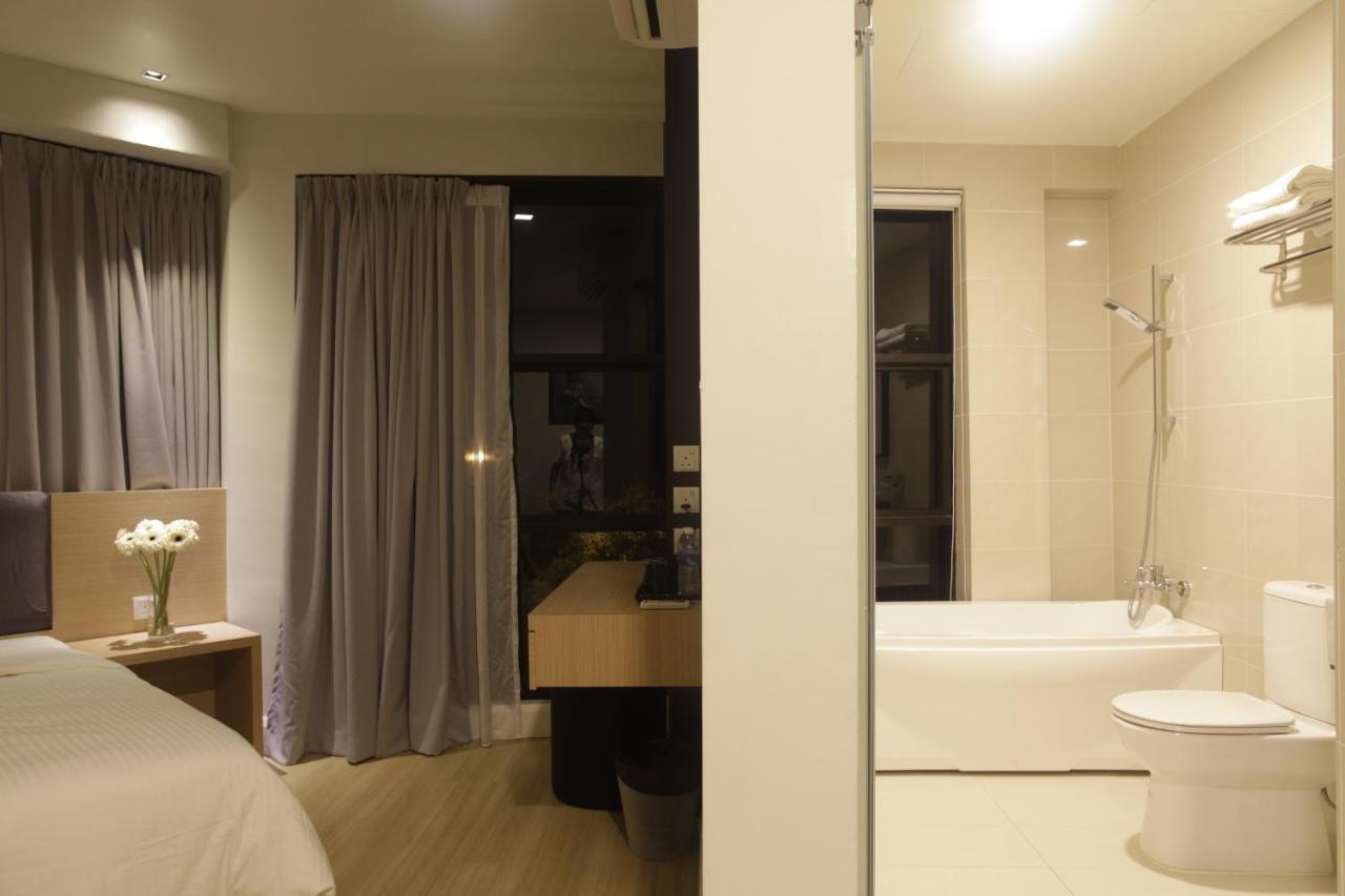 I Am Jazz Hotel Τζόχορ Μπάχρου Εξωτερικό φωτογραφία