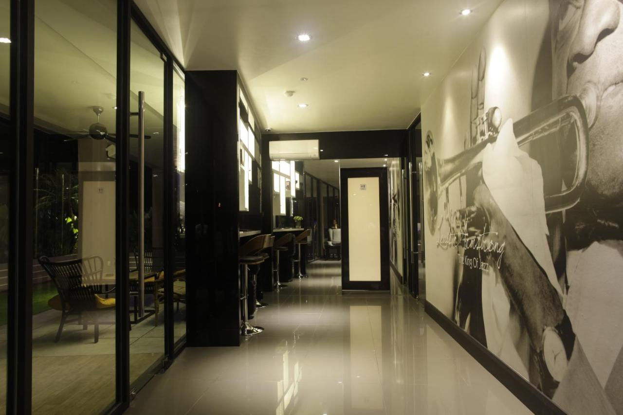 I Am Jazz Hotel Τζόχορ Μπάχρου Εξωτερικό φωτογραφία