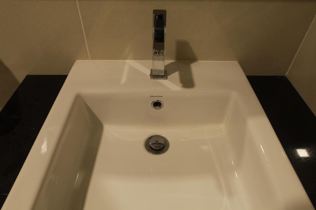 I Am Jazz Hotel Τζόχορ Μπάχρου Εξωτερικό φωτογραφία