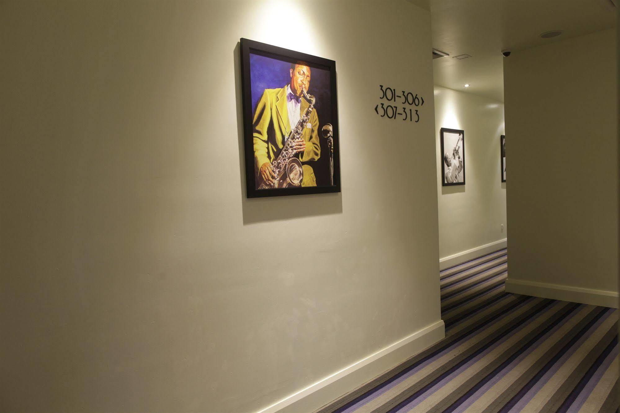 I Am Jazz Hotel Τζόχορ Μπάχρου Εξωτερικό φωτογραφία