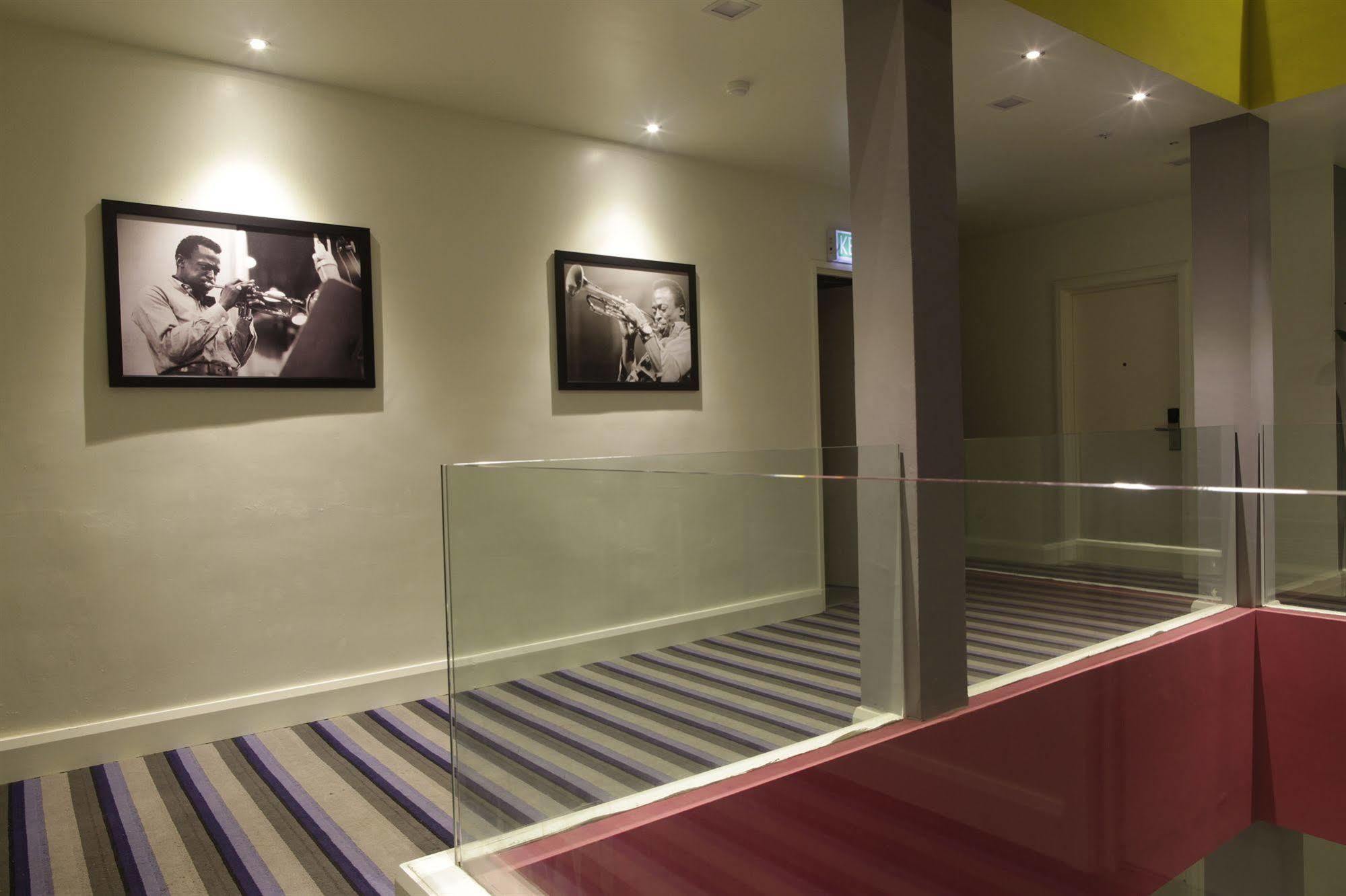 I Am Jazz Hotel Τζόχορ Μπάχρου Εξωτερικό φωτογραφία